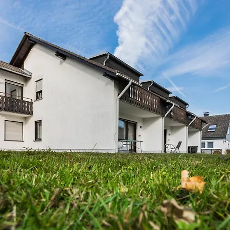 Smart Rubin 107 Apartment *